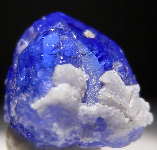 Calcite on Tanzanite