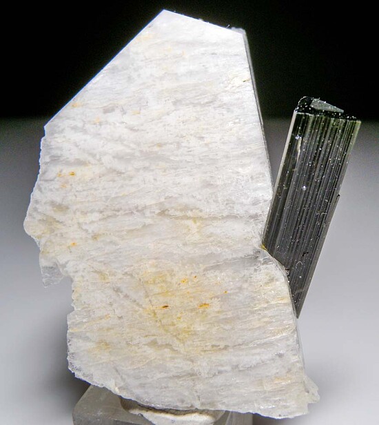 Tourmaline on Feldspar