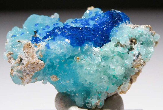 Veszelyite on Hemimorphite
