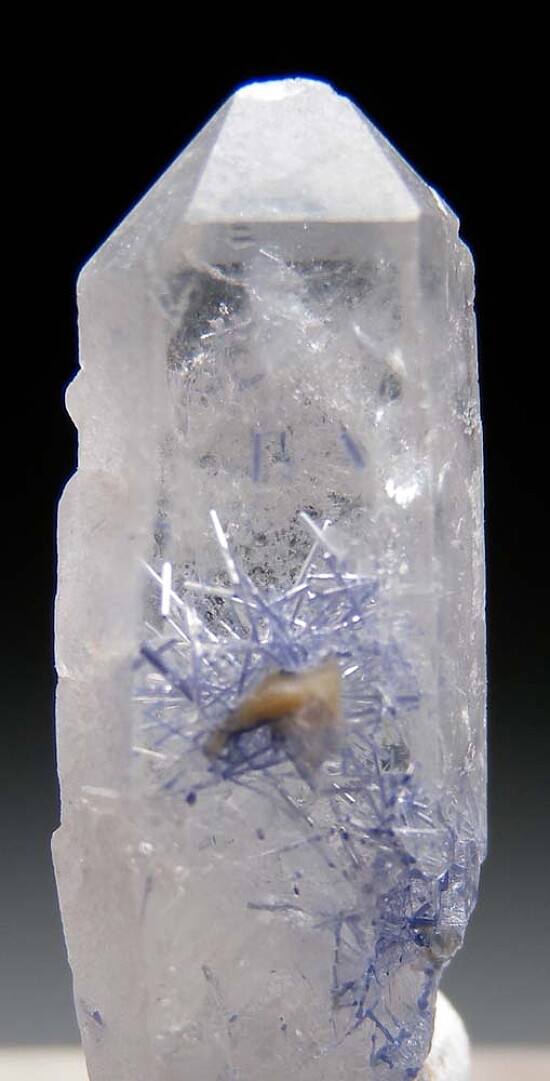 Dumortierite in Quartz