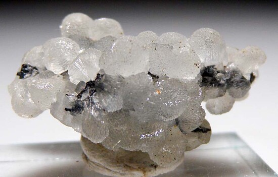 Smithsonite on Coronadite