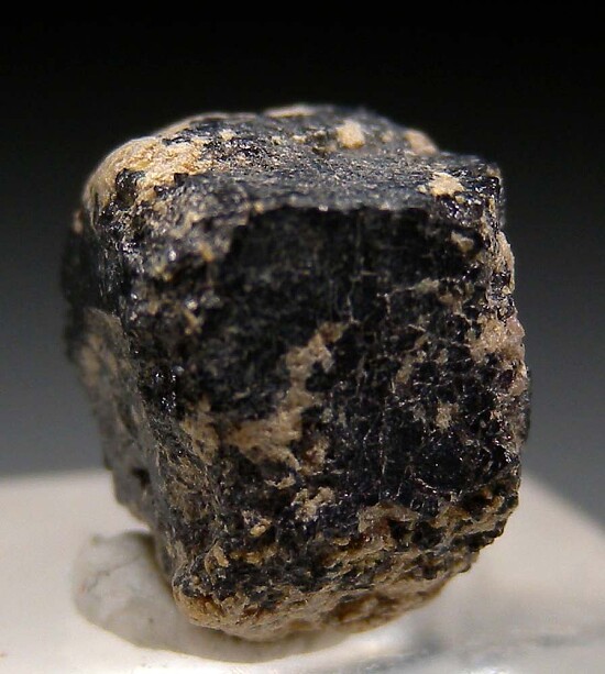 Lueshite