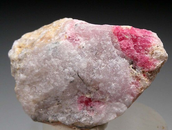 Tugtupite